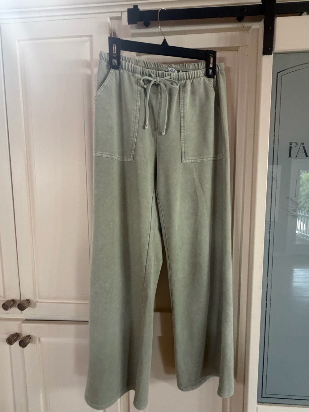 Vanilla Star women’s  Wide-Leg Drawstring Pants in Sage Green